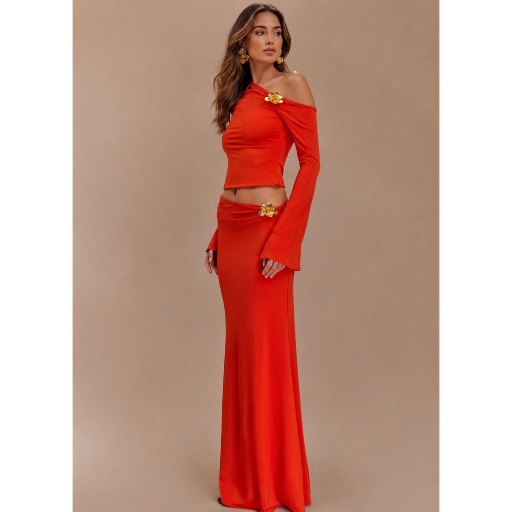 Meshki Red Two-Piece Off-Shoulder Skirt Set